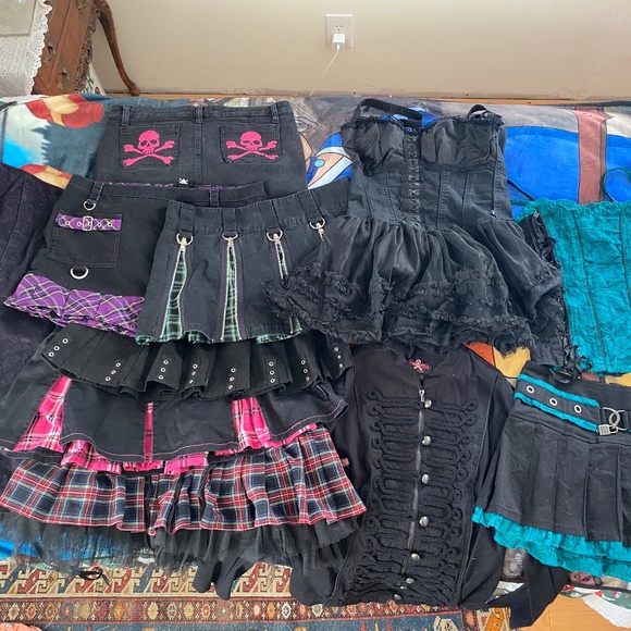 Tripp nyc COLLECTION POST - Picture 1 of 8